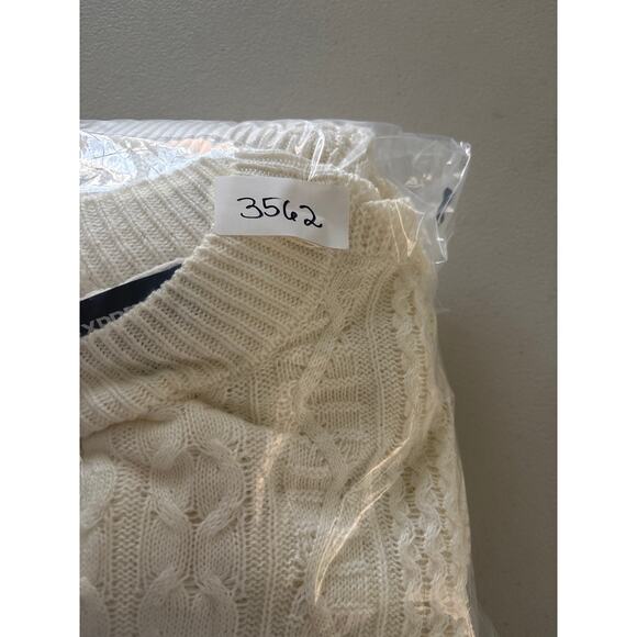 Express Pullover Sweater Women Size Medium Ivory Cold Shoulder Cable Knit Ruffle - Picture 11 of 11